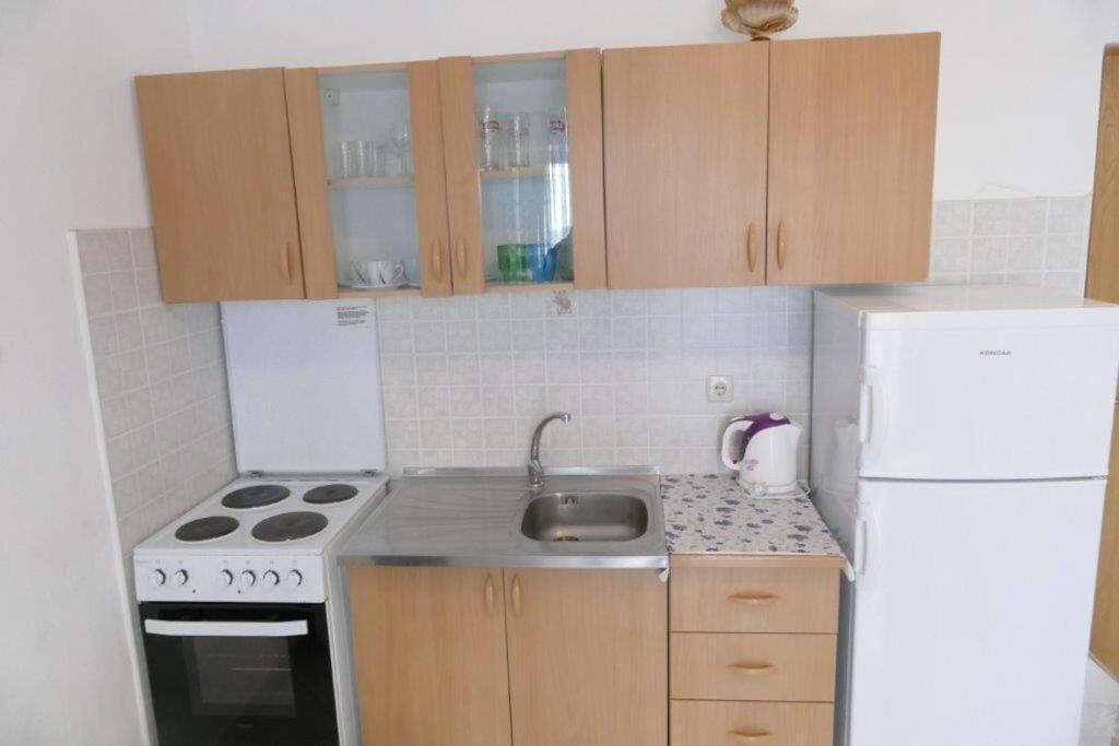 Apartments Jasmin Barbat na Rabu Kültér fotó