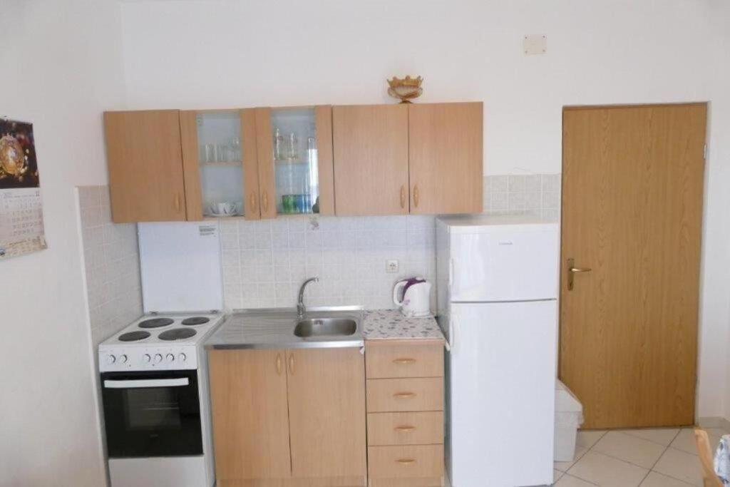 Apartments Jasmin Barbat na Rabu Kültér fotó