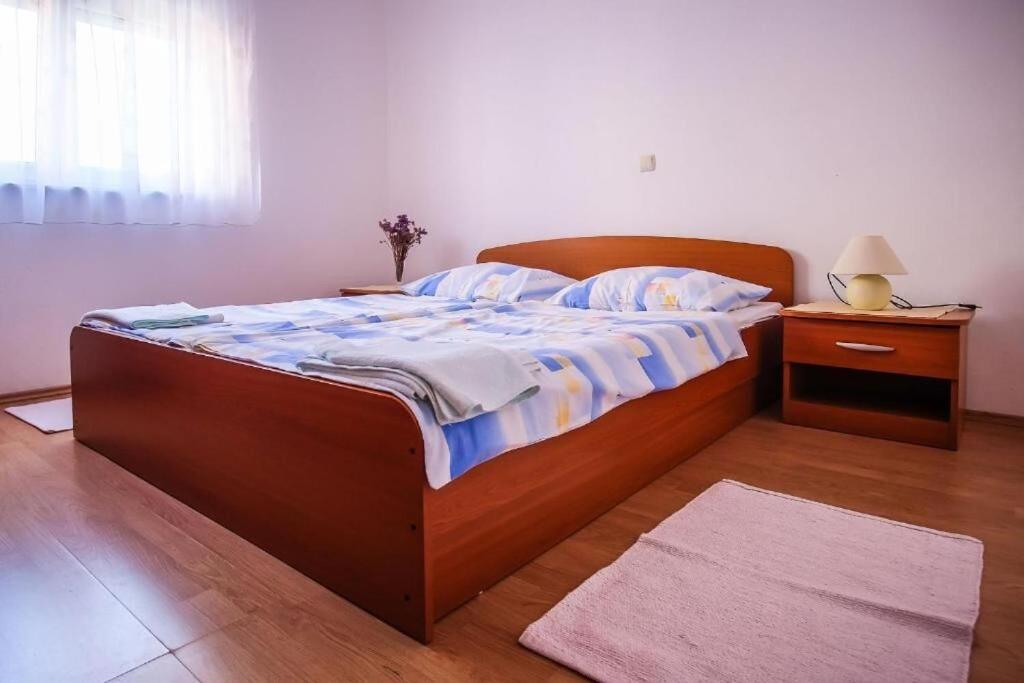 Apartments Jasmin Barbat na Rabu Kültér fotó