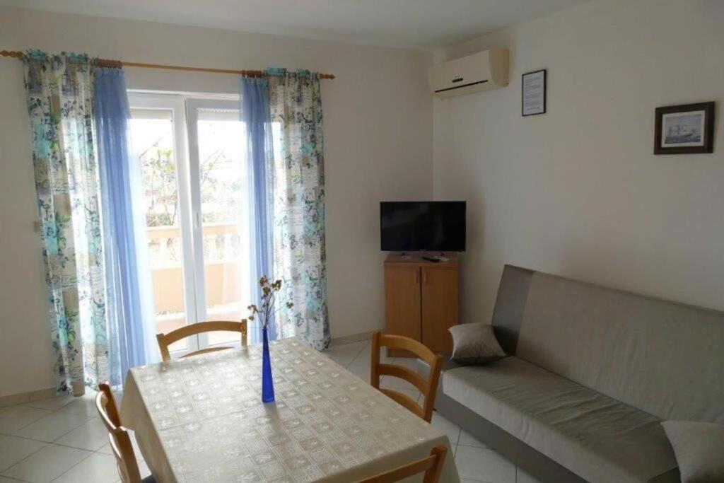 Apartments Jasmin Barbat na Rabu Kültér fotó