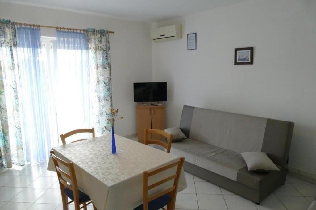 Apartments Jasmin Barbat na Rabu Kültér fotó
