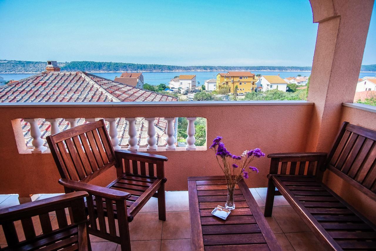 Apartments Jasmin Barbat na Rabu Kültér fotó