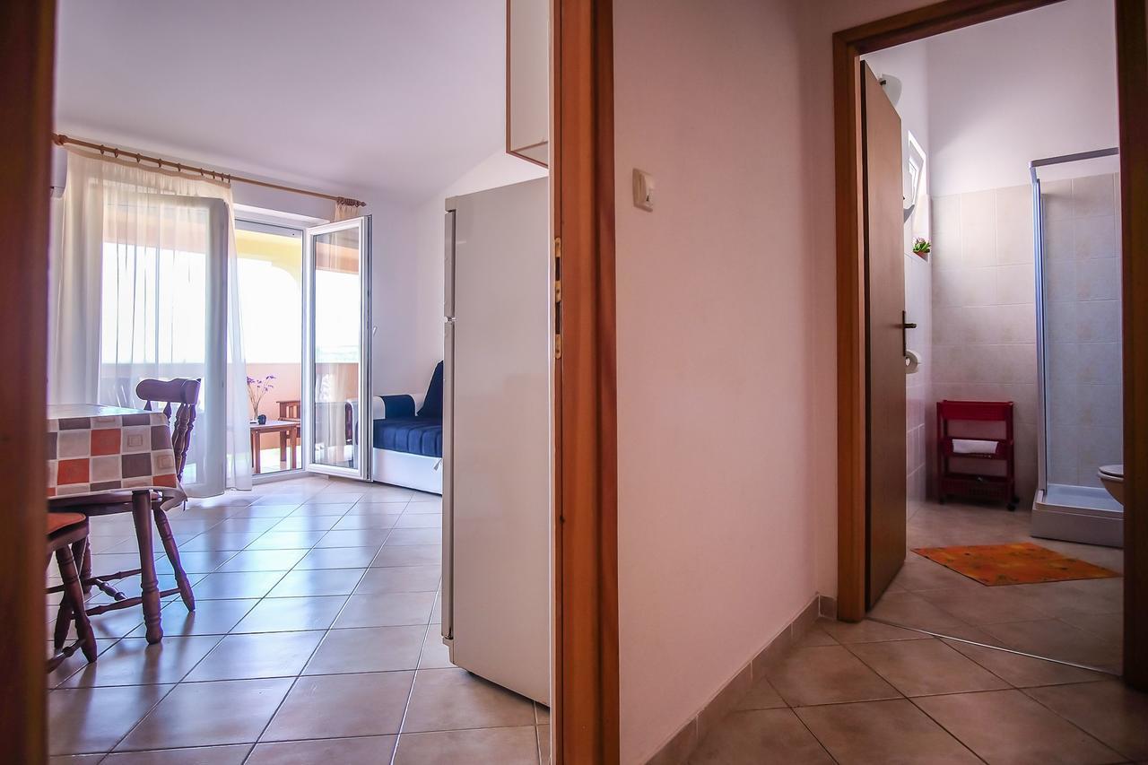 Apartments Jasmin Barbat na Rabu Kültér fotó