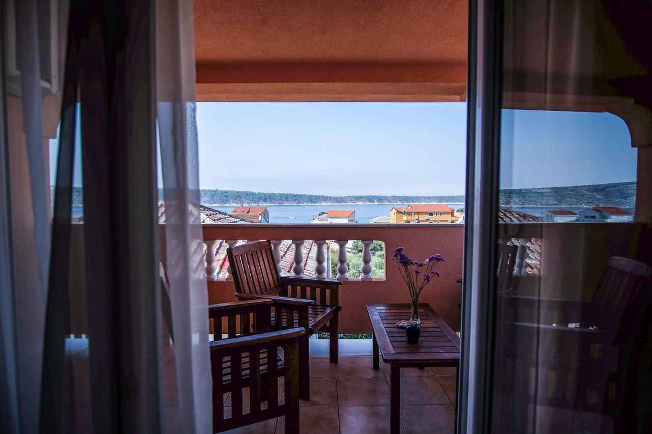 Apartments Jasmin Barbat na Rabu Kültér fotó