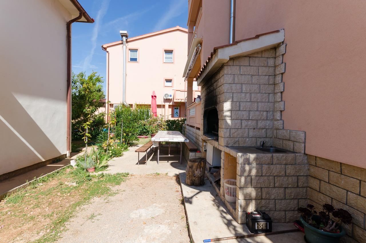 Apartments Jasmin Barbat na Rabu Kültér fotó