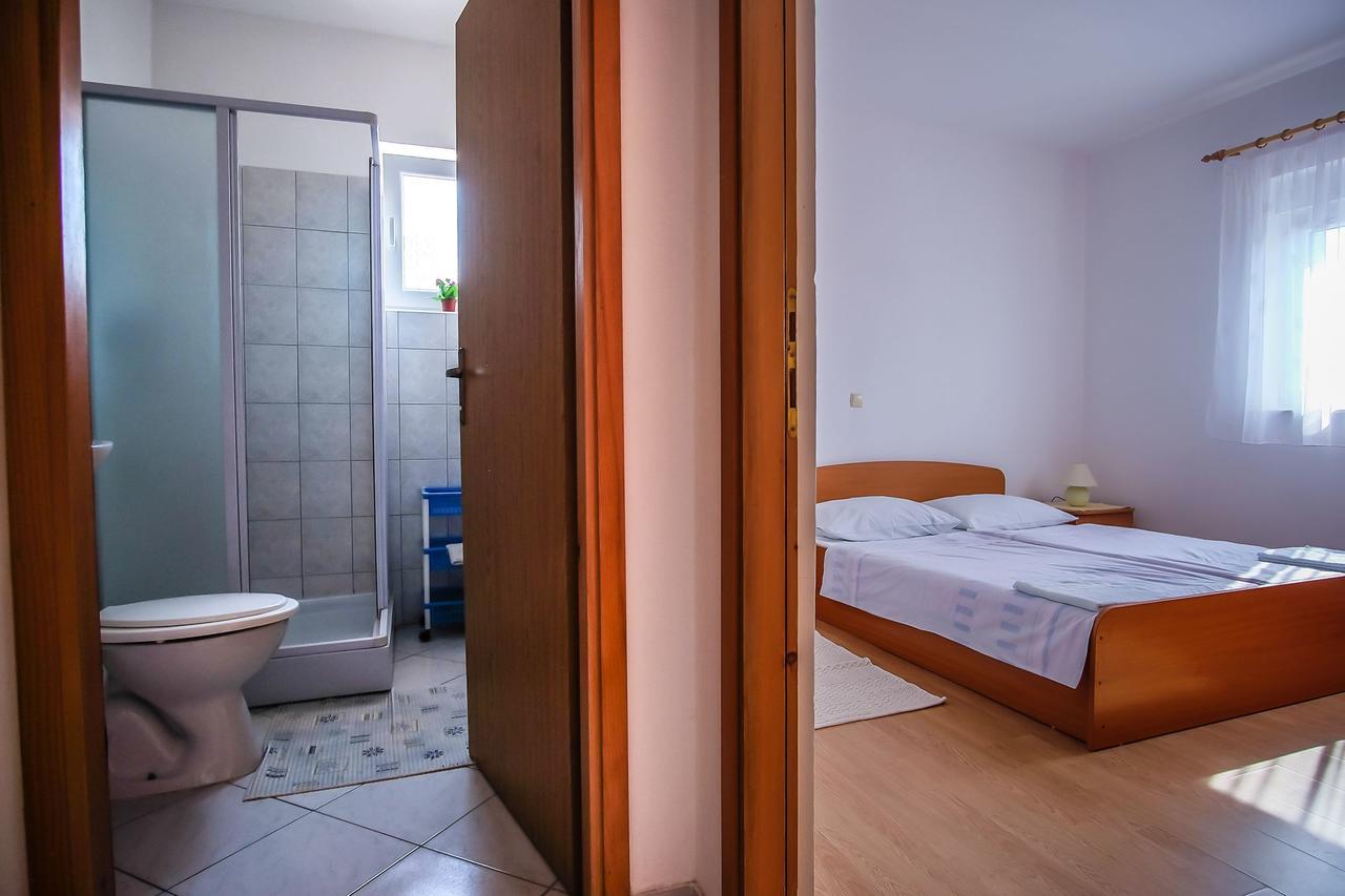 Apartments Jasmin Barbat na Rabu Kültér fotó