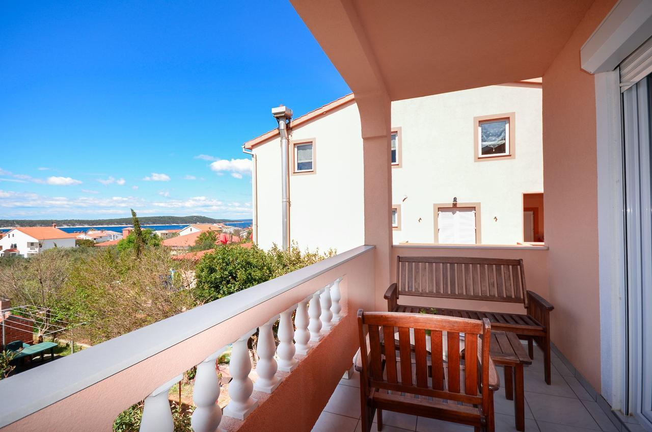 Apartments Jasmin Barbat na Rabu Kültér fotó