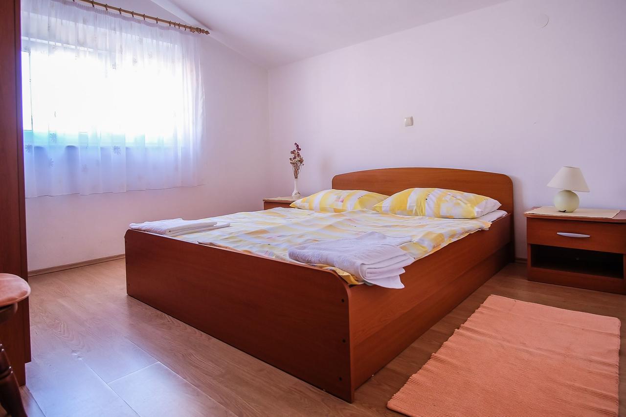 Apartments Jasmin Barbat na Rabu Kültér fotó